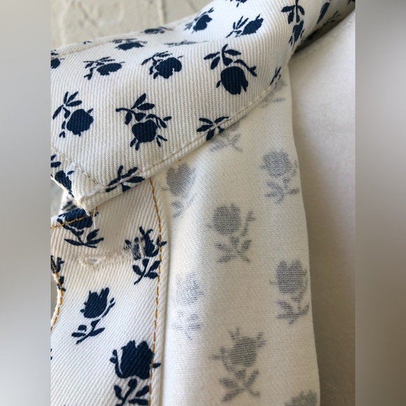 Coach denim jacket❤️ - Picture 5 of 9